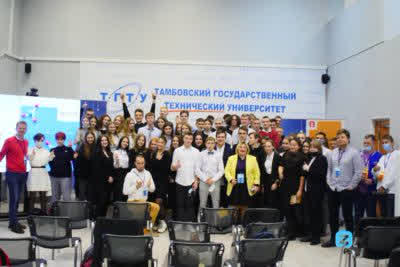 Форум «Я-Человек» в Тамбове посетил с лекцией историк-куратор Валерий Беляев